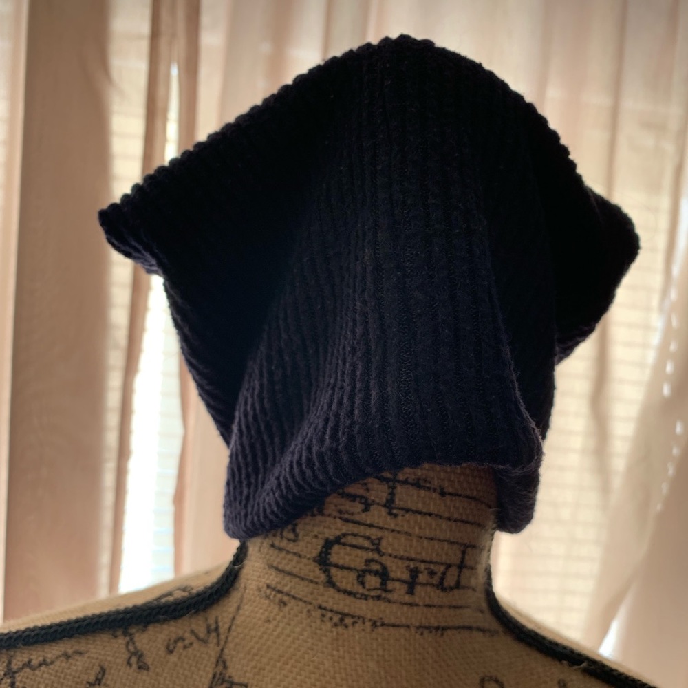 Dark navy unisex beanie. One Size